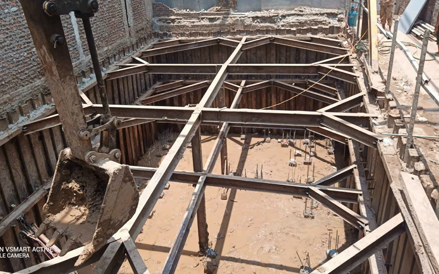 Đ&oacute;ng &eacute;p cọc v&aacute;n th&eacute;p cừ Larsen H&agrave; Tĩnh